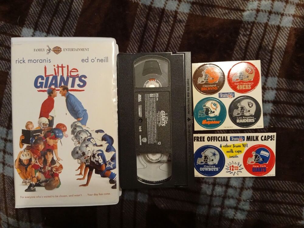 Little Giants VHS 1994 - Rick Moranis - Includes All 6 Pogs/Bottle Caps